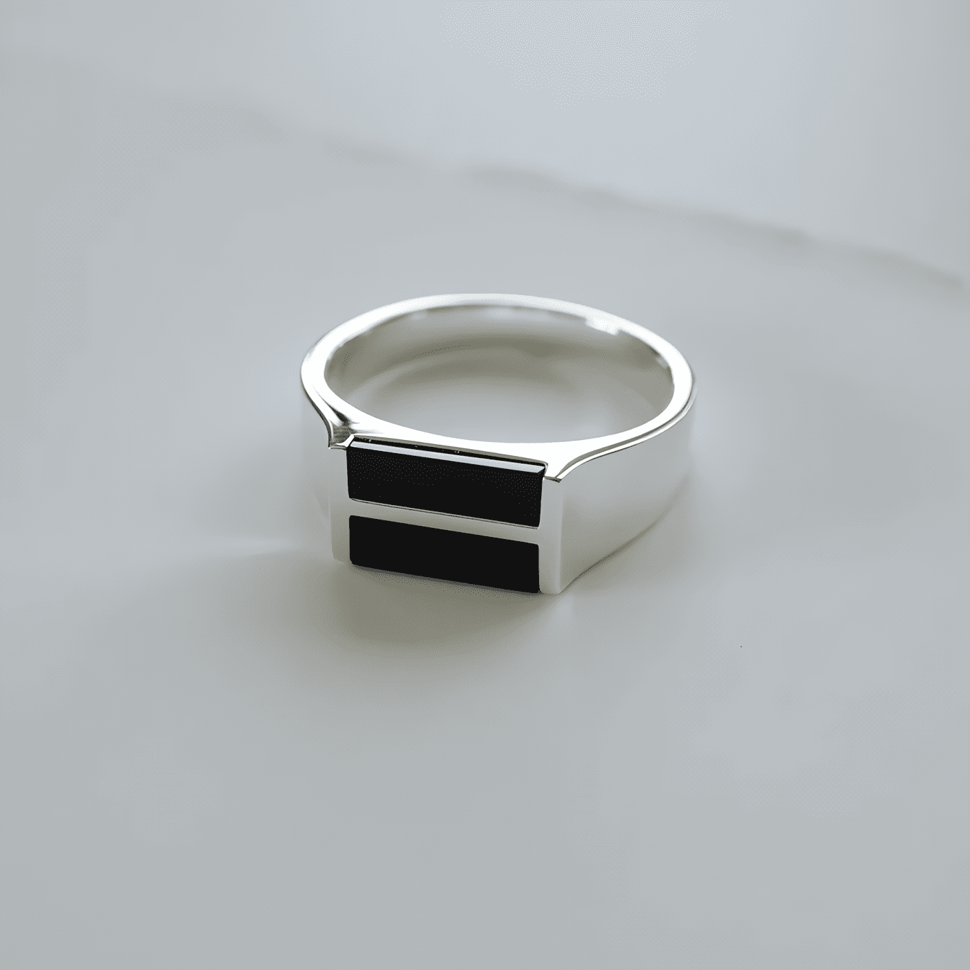 SIGNET RING WITH BLACK STONE - SILVER 925