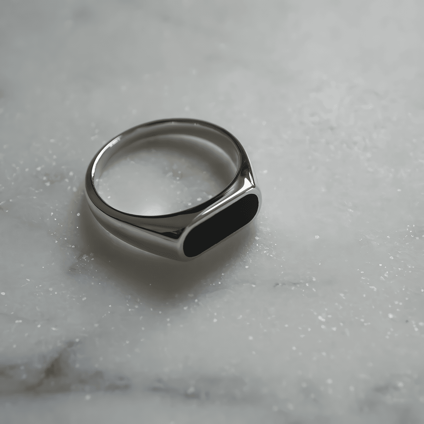 THIN EDITION WITH BLACK STONE -SILVER 925